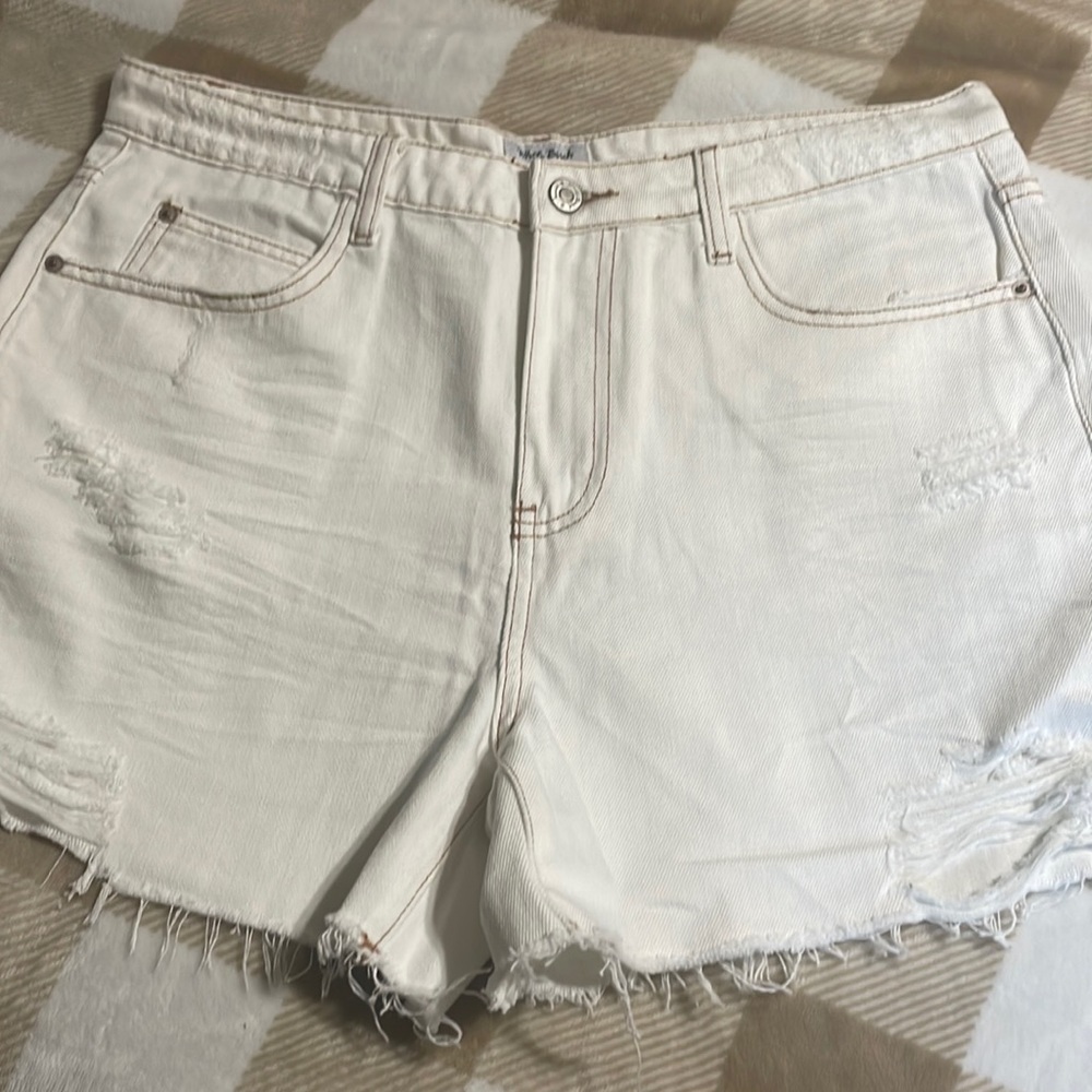 Woman’s Jean shorts